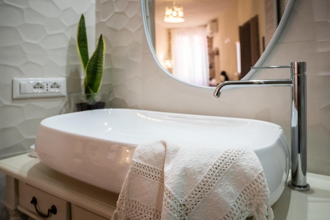 Dimora Sant'Ignazio Guest House 博萨 外观 照片