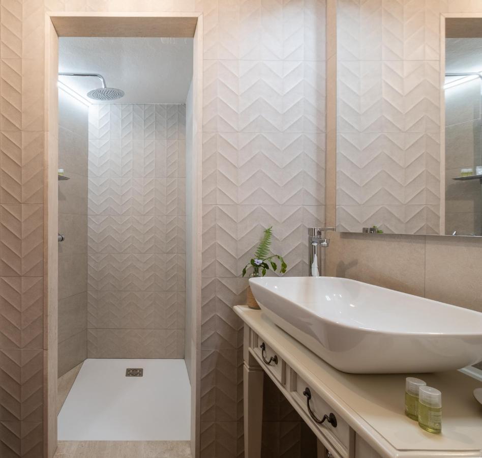 Dimora Sant'Ignazio Guest House 博萨 外观 照片