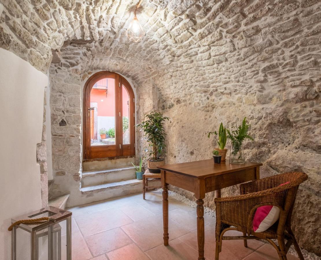 Dimora Sant'Ignazio Guest House 博萨 外观 照片