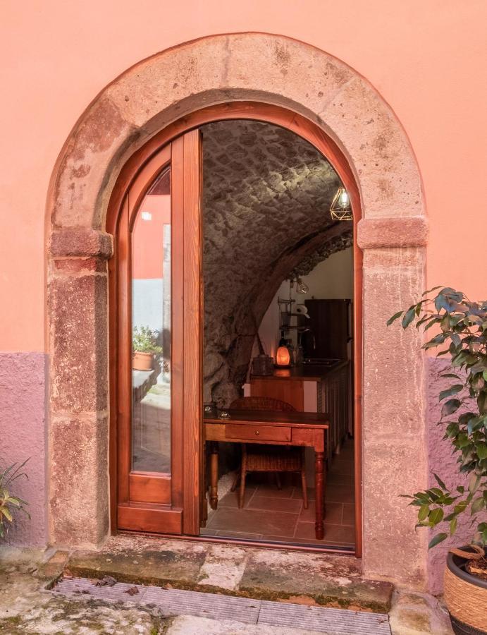 Dimora Sant'Ignazio Guest House 博萨 外观 照片